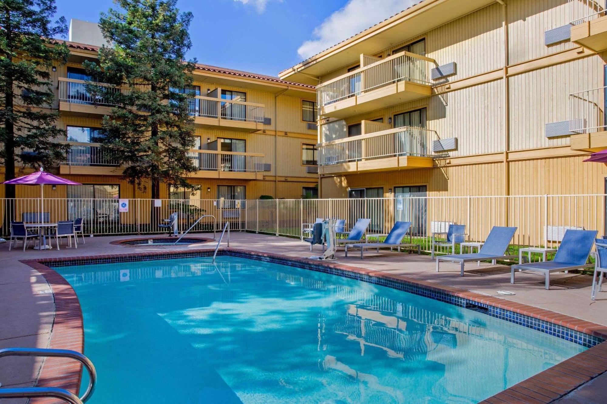 La Quinta By Wyndham Oakland - Hayward Hotel Kültér fotó